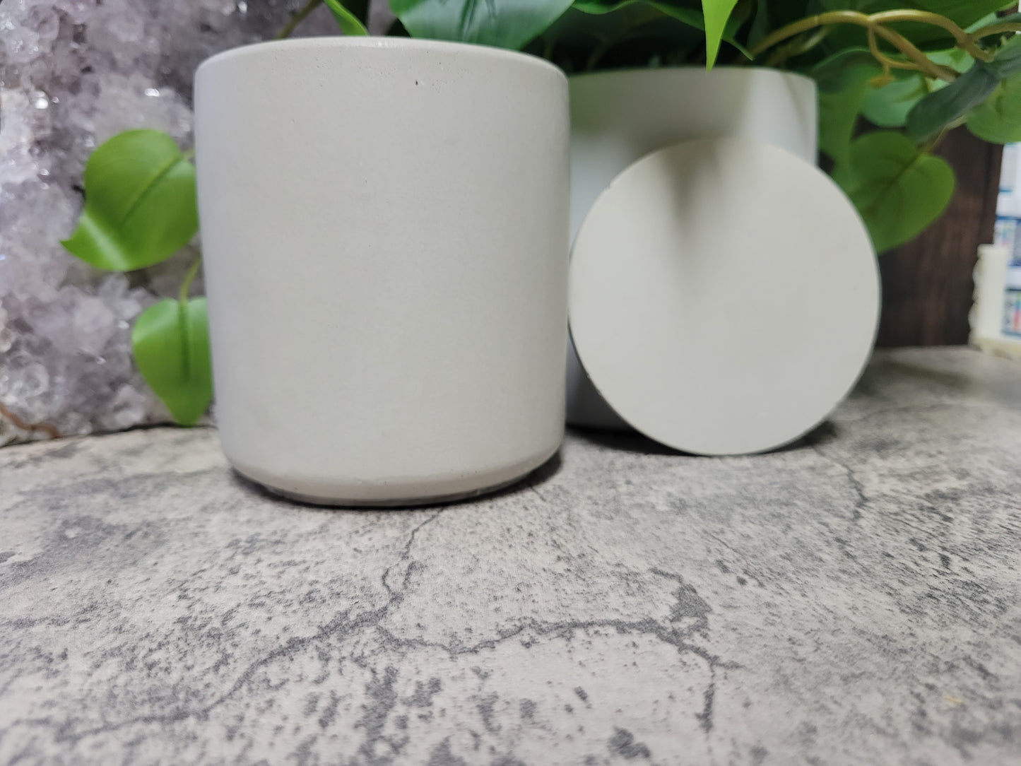 12oz. Aura Type Concrete Container with lid