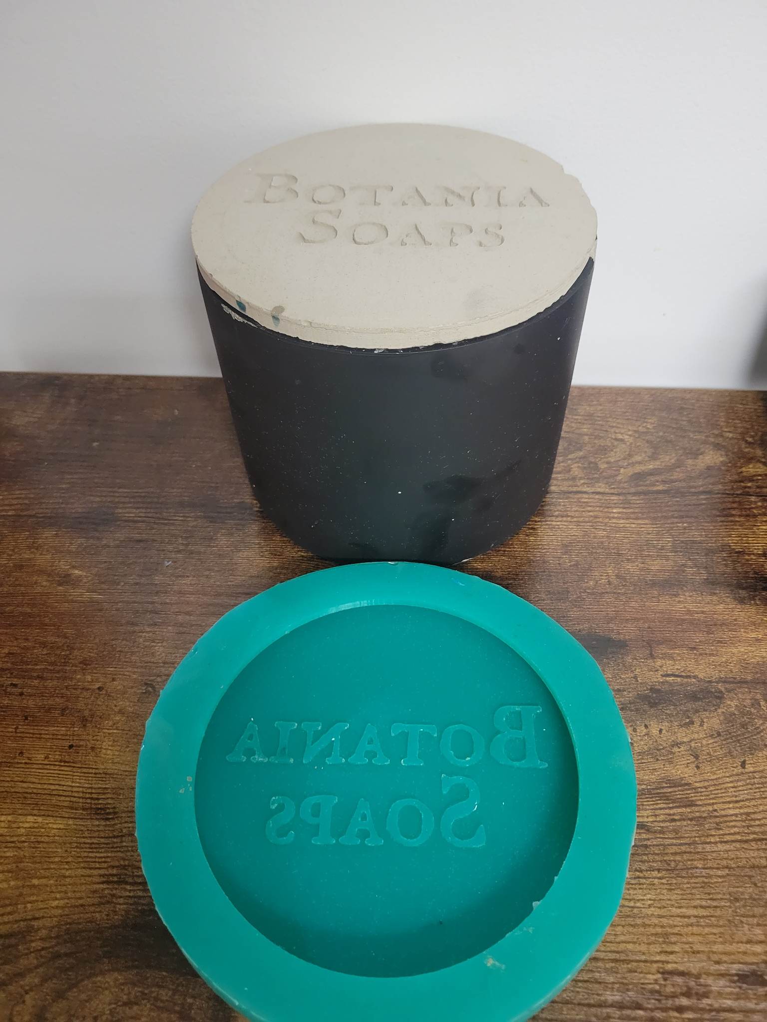 6" round Amazon planter/candle lid