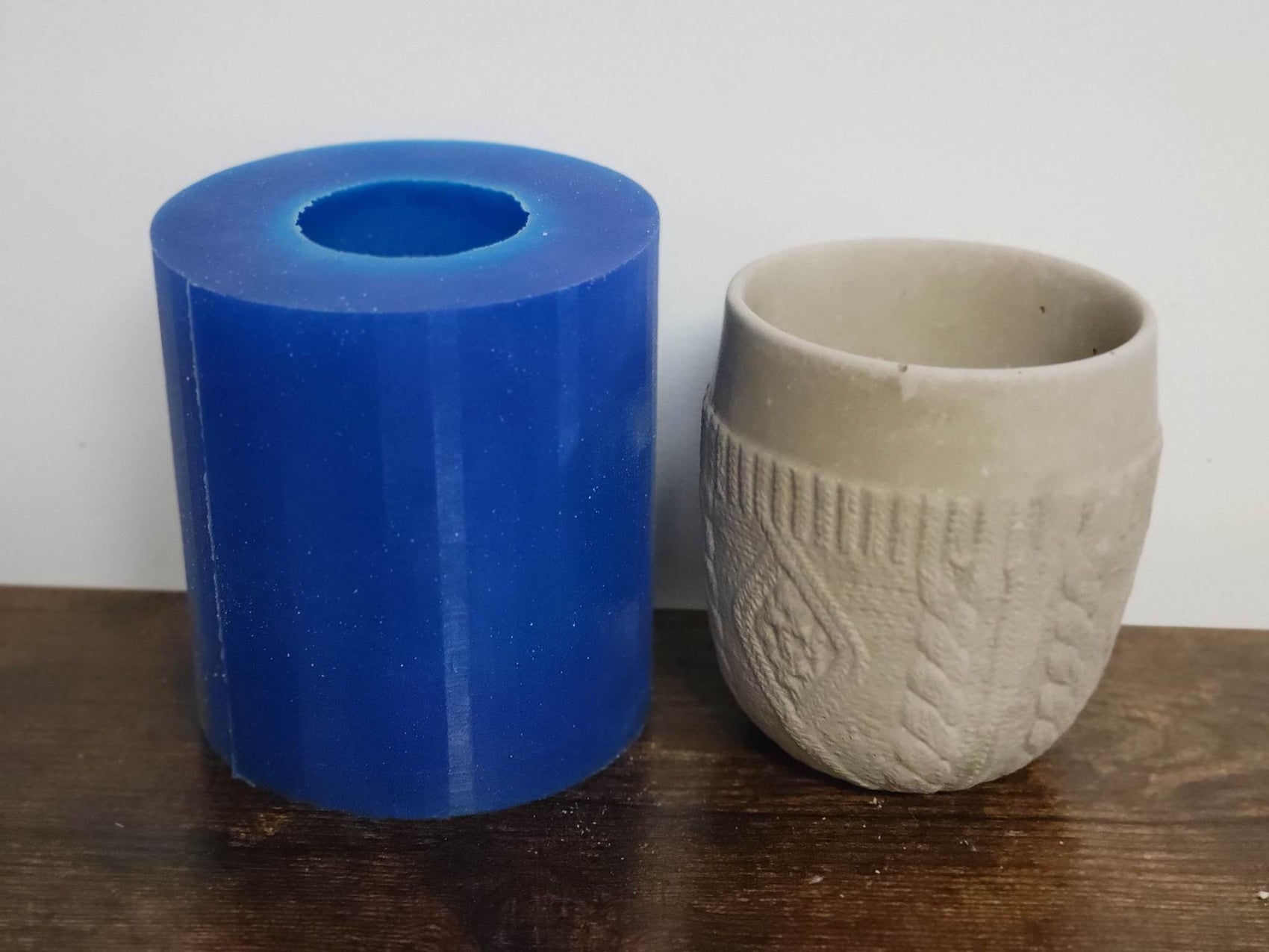 6oz Sweater Candle Mold